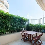 Superbe Avec Terrasse En Front De *