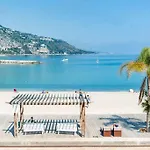 Superbe Avec Terrasse En Front De Mentone
