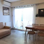 Superbe Avec Terrasse En Front De