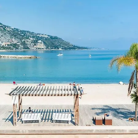 Superbe Avec Terrasse En Front De Mentone