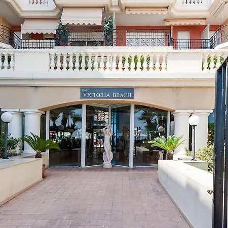 Superbe Avec Terrasse En Front De マントン